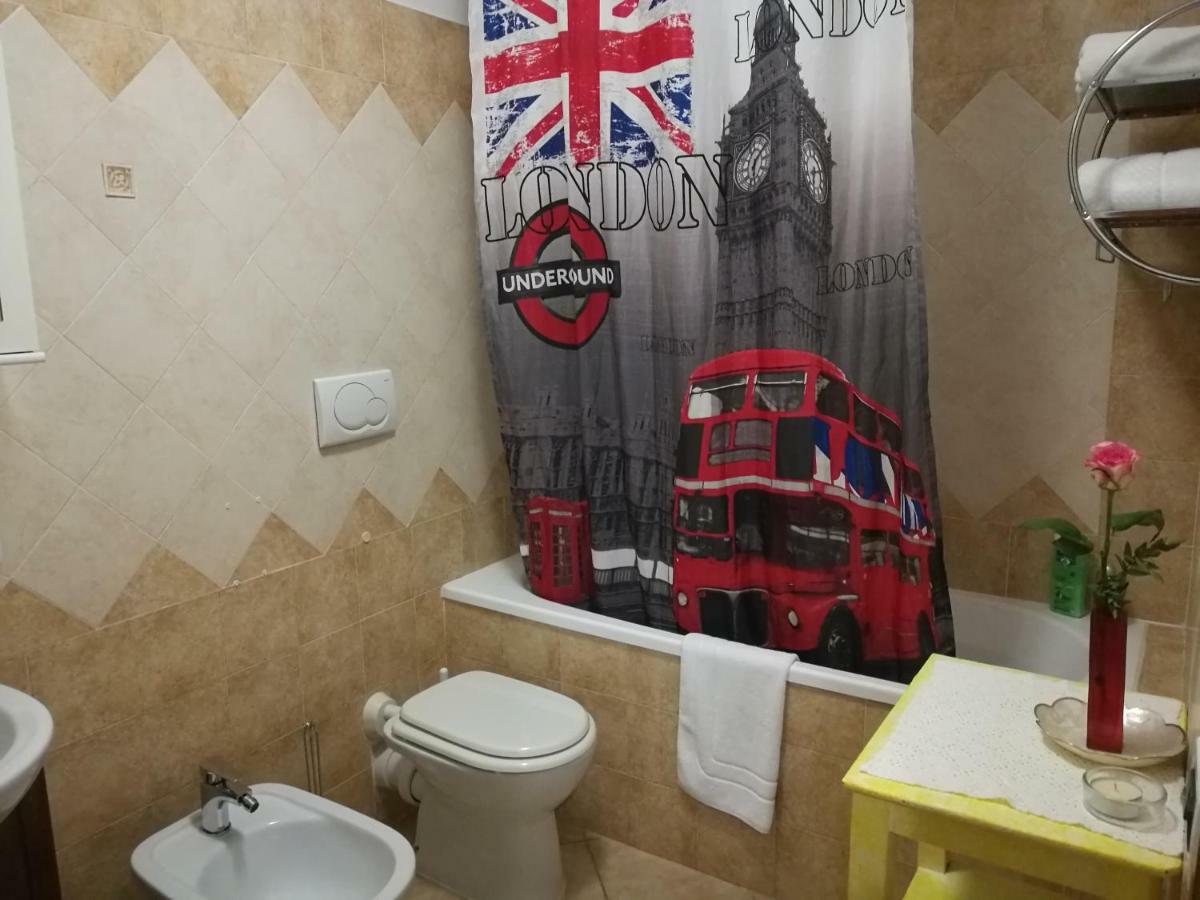 Camera Privata Otel Pomezia Dış mekan fotoğraf