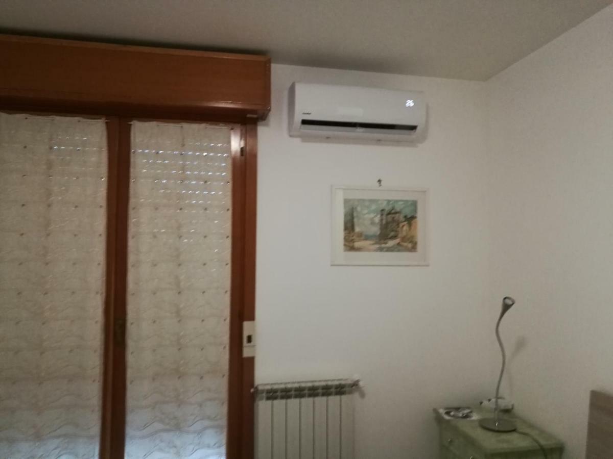 Camera Privata Otel Pomezia Dış mekan fotoğraf